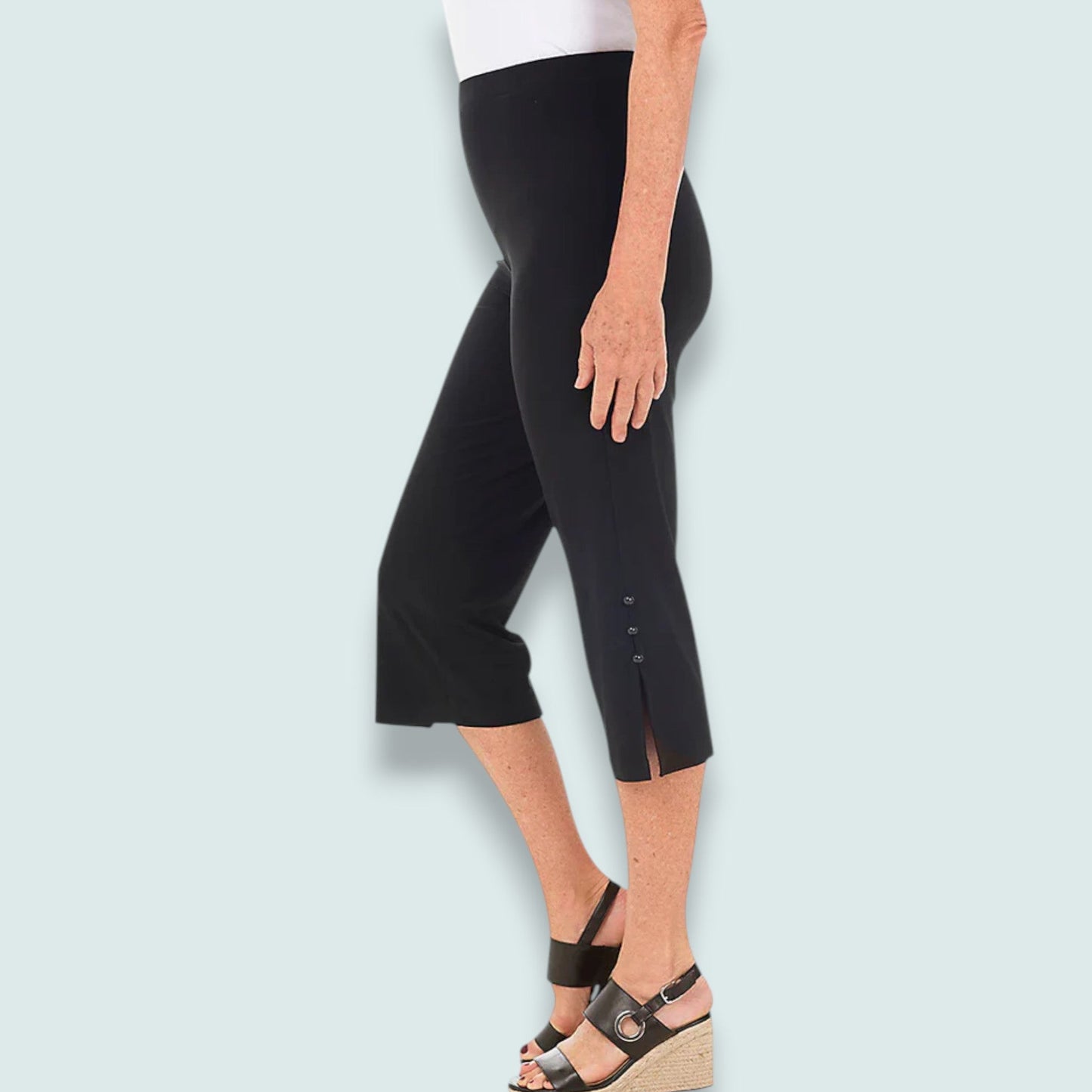 Bali- Capris With Button Detail