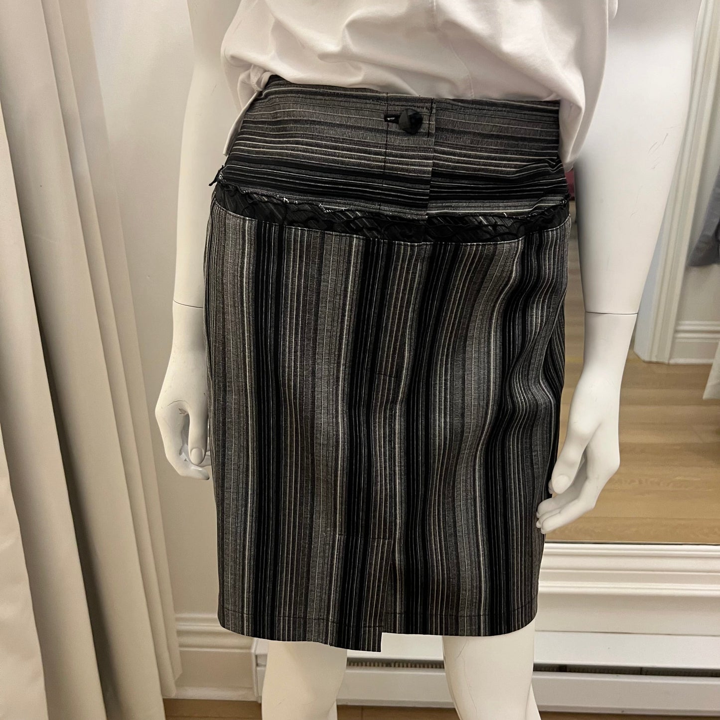 Deannafokes - Striped Skirt With Ruffle Detail