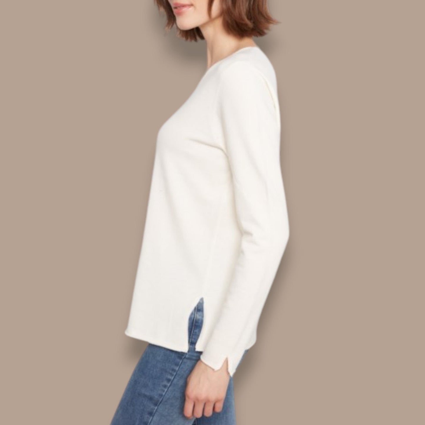 Charlie B - Long Sleeve V-Neck Knit Top