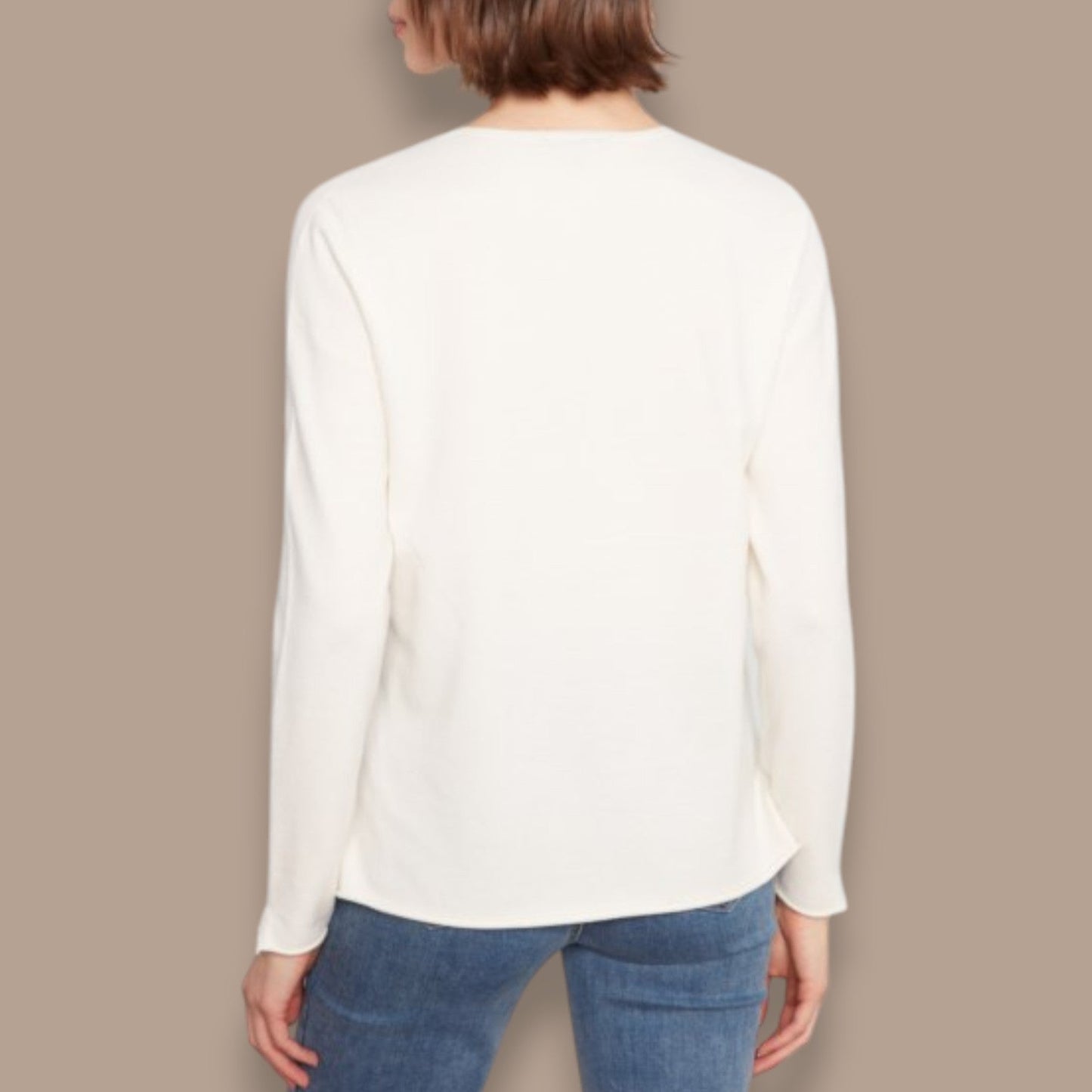 Charlie B - Long Sleeve V-Neck Knit Top