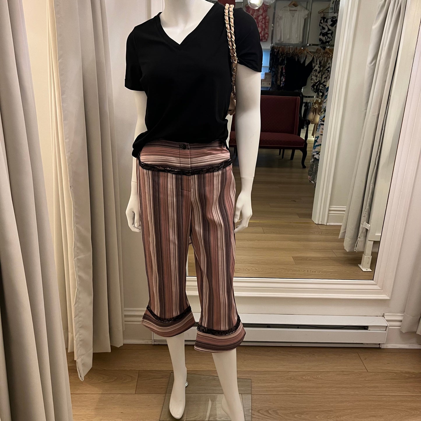 Deannafokes - Striped Capris With Lace Detail