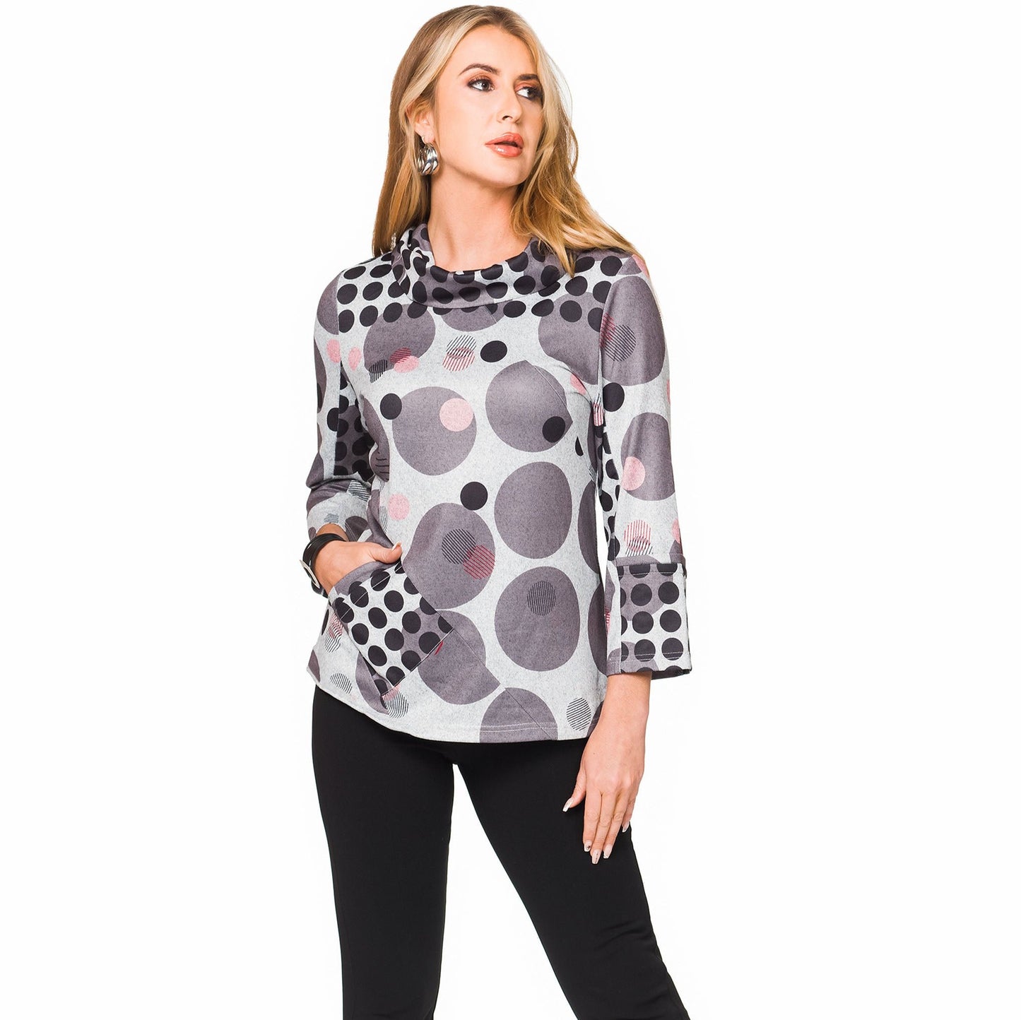 Minkas - Circular Patterned Top