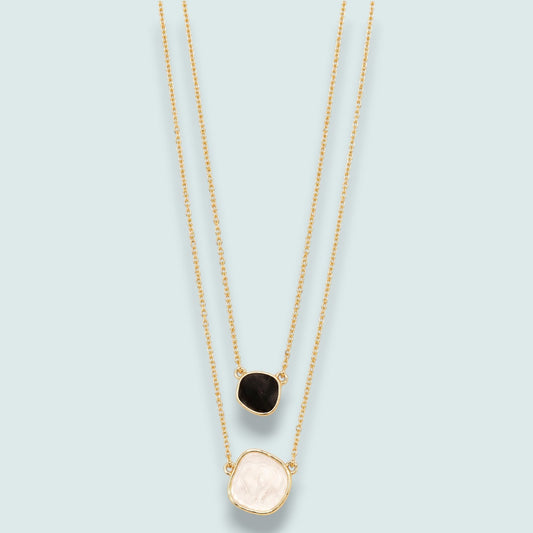 Caracol - Layered Contrast Pendant Necklace