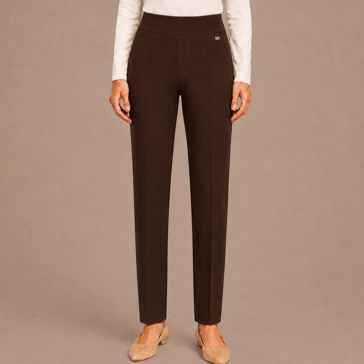 Lasania - Essential Pull-On Tapered Dress Pant (Petite)