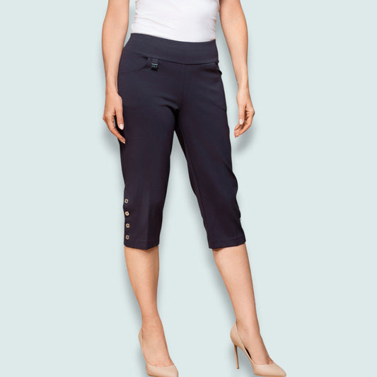 Lasania - Signature Button Detail Pull-On Capris - Petite