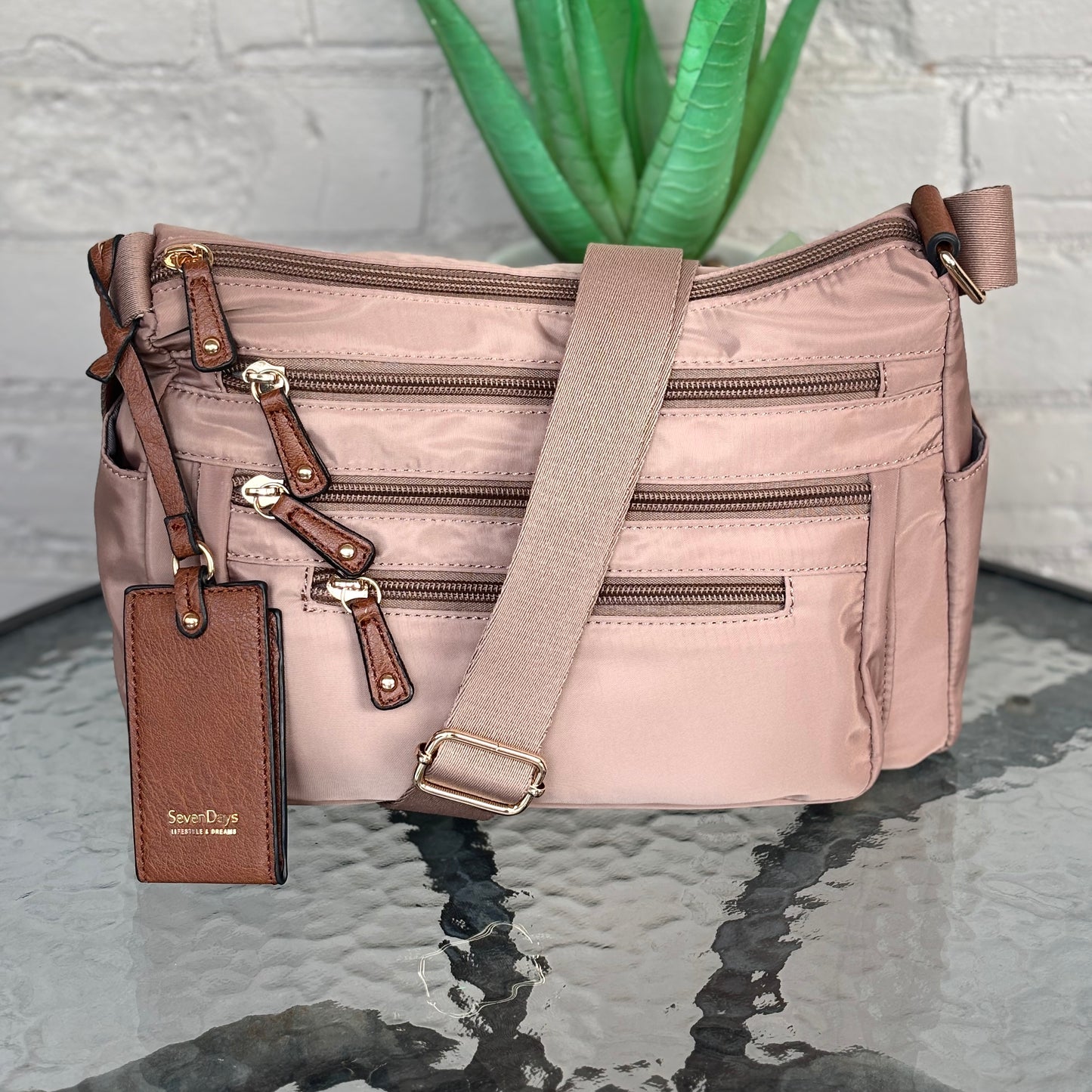 La Diva - Crossbody Nylon Purse