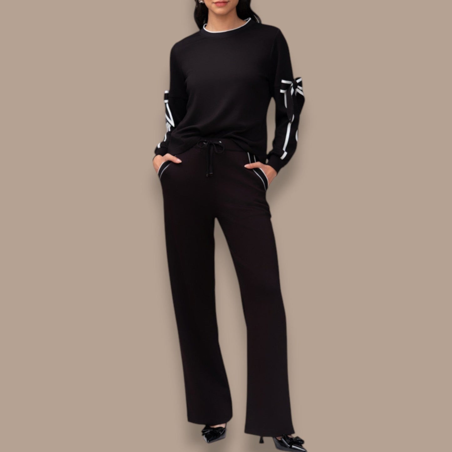 Elena Wang - Contrast Bow Sleeve Top