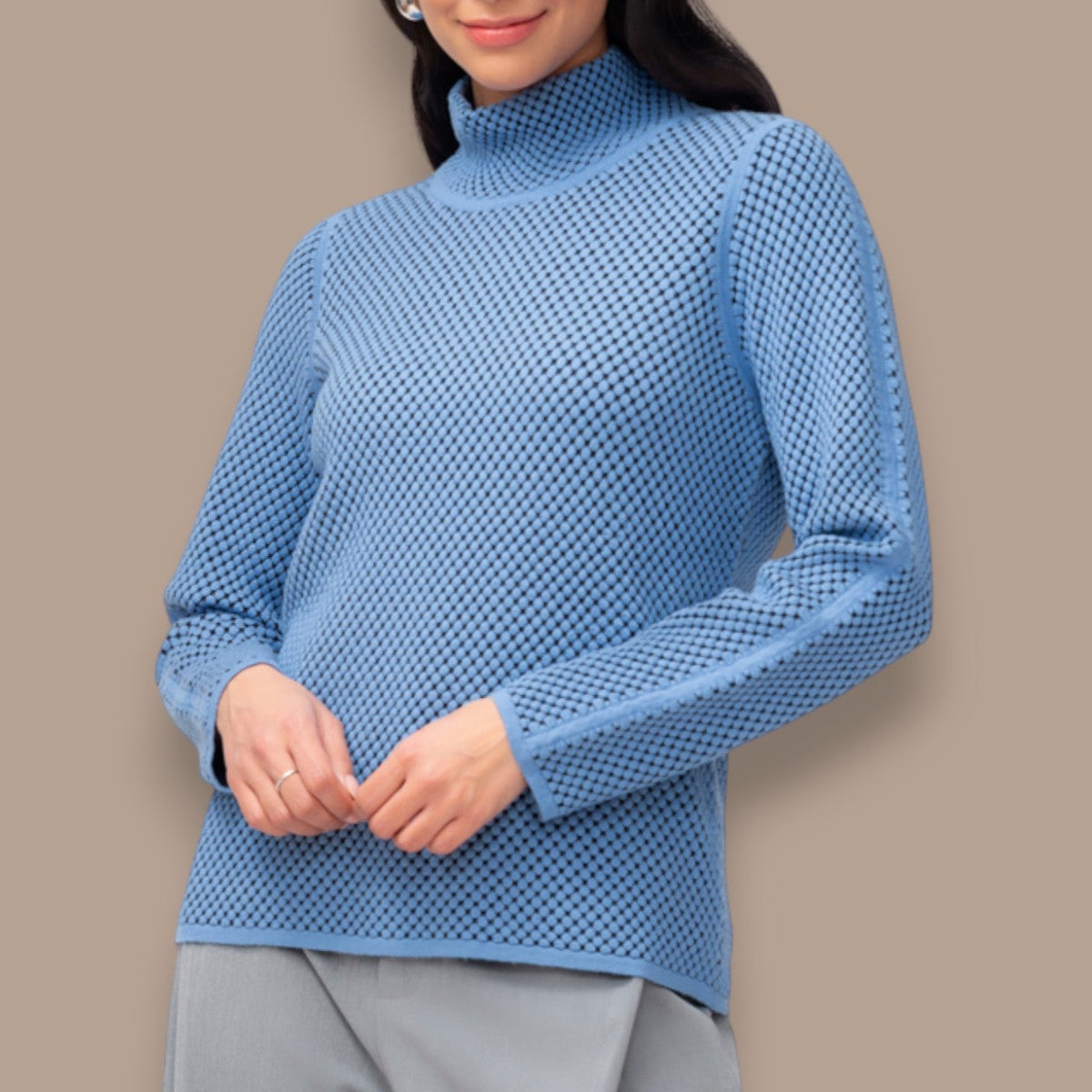 Elena Wang - Two-Tone Textured Mock Neck Sweater