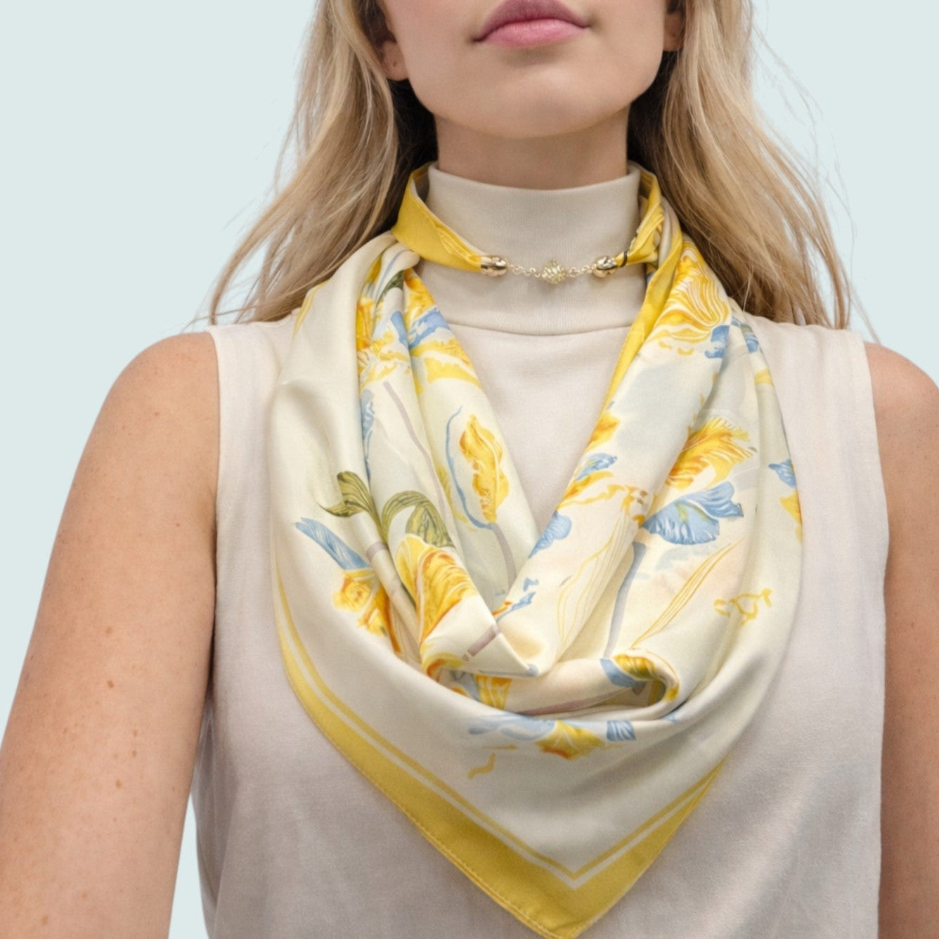 Red Coral - Golden Garden Whisper Magnetic Scarf