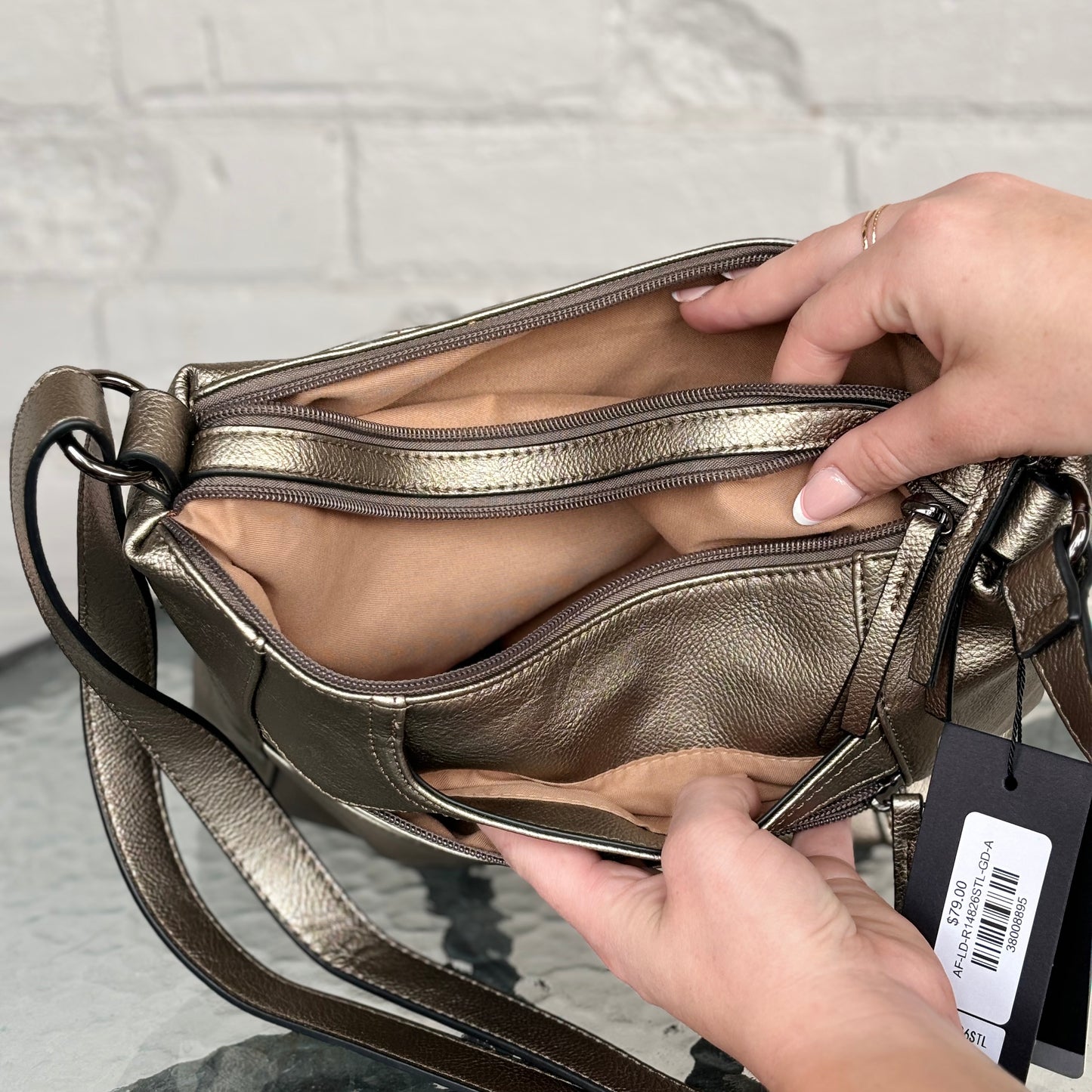 La Diva - Double Top Zip Closure Purse