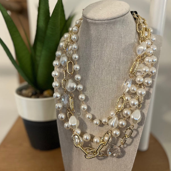 S.M.D. - Pearl And Gold Necklace