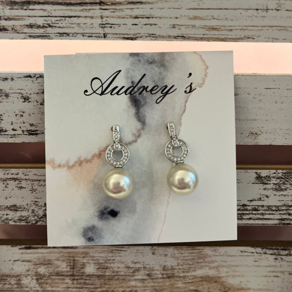 Audreys - Dangly Pearl Bling Earrings