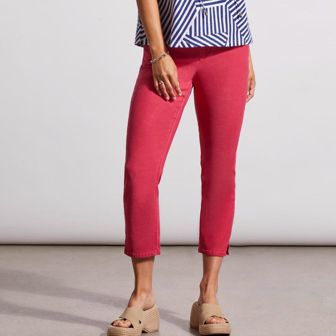 Tribal - Pull-On Capris With Hem Slits