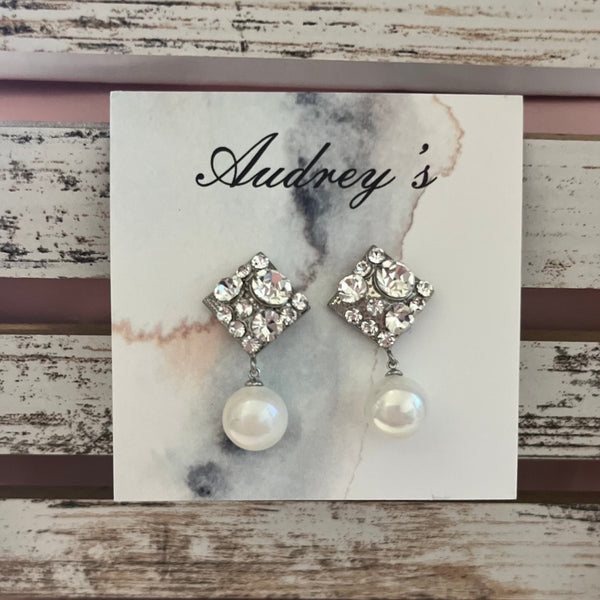 Audreys - Dimond Gem With Pearls