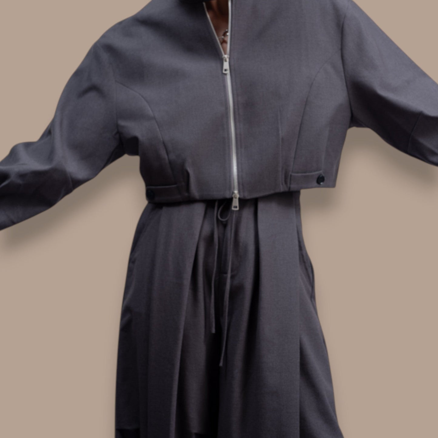 Haako - Modern Zip Front Cropped Jacket