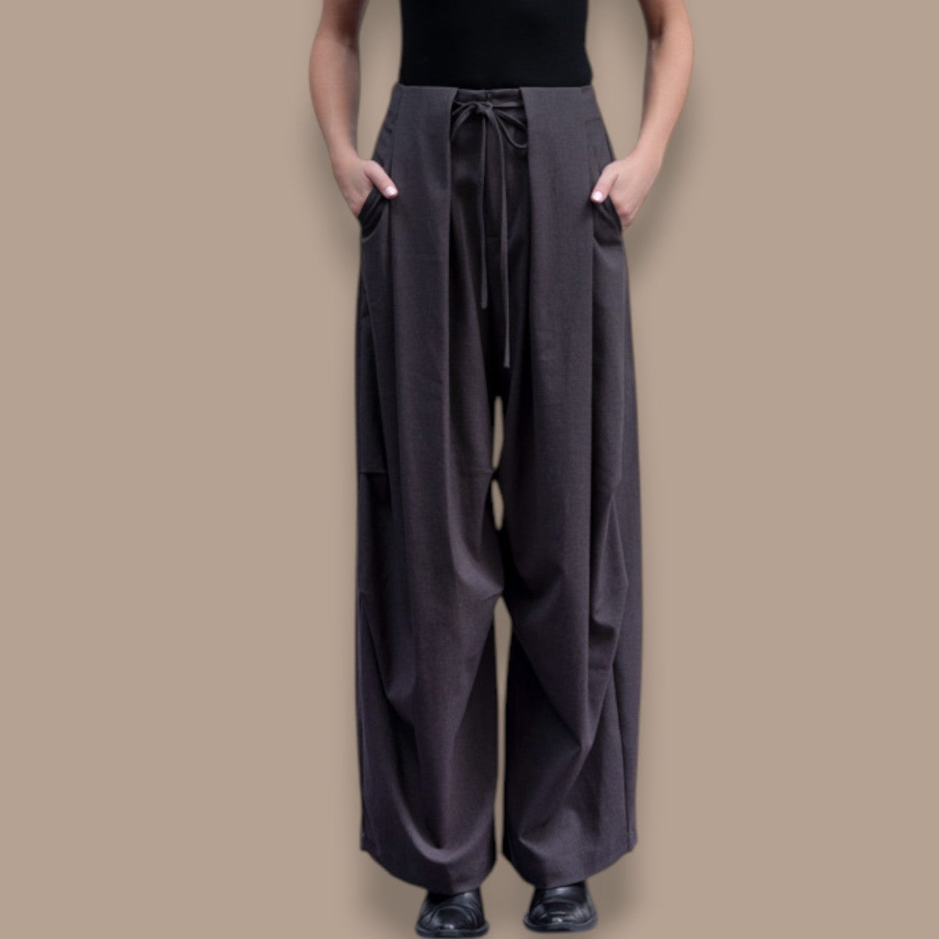 Haako - Pleated Wide Leg Tie Waist Pants
