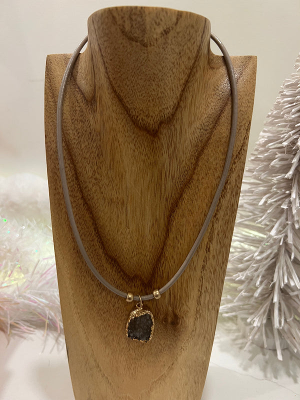 Merx - Rope Necklace With Stone
