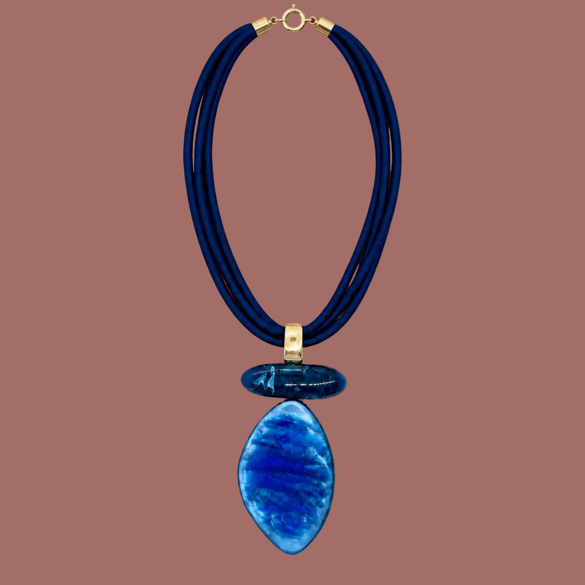 Audrey's - Resin Rope Necklace