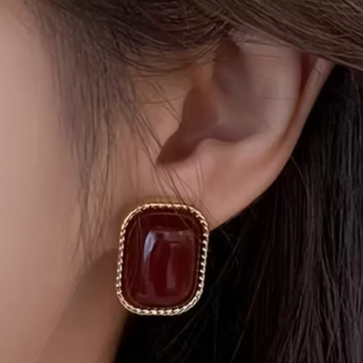 Audrey's - Crimson Glow Stud Earrings