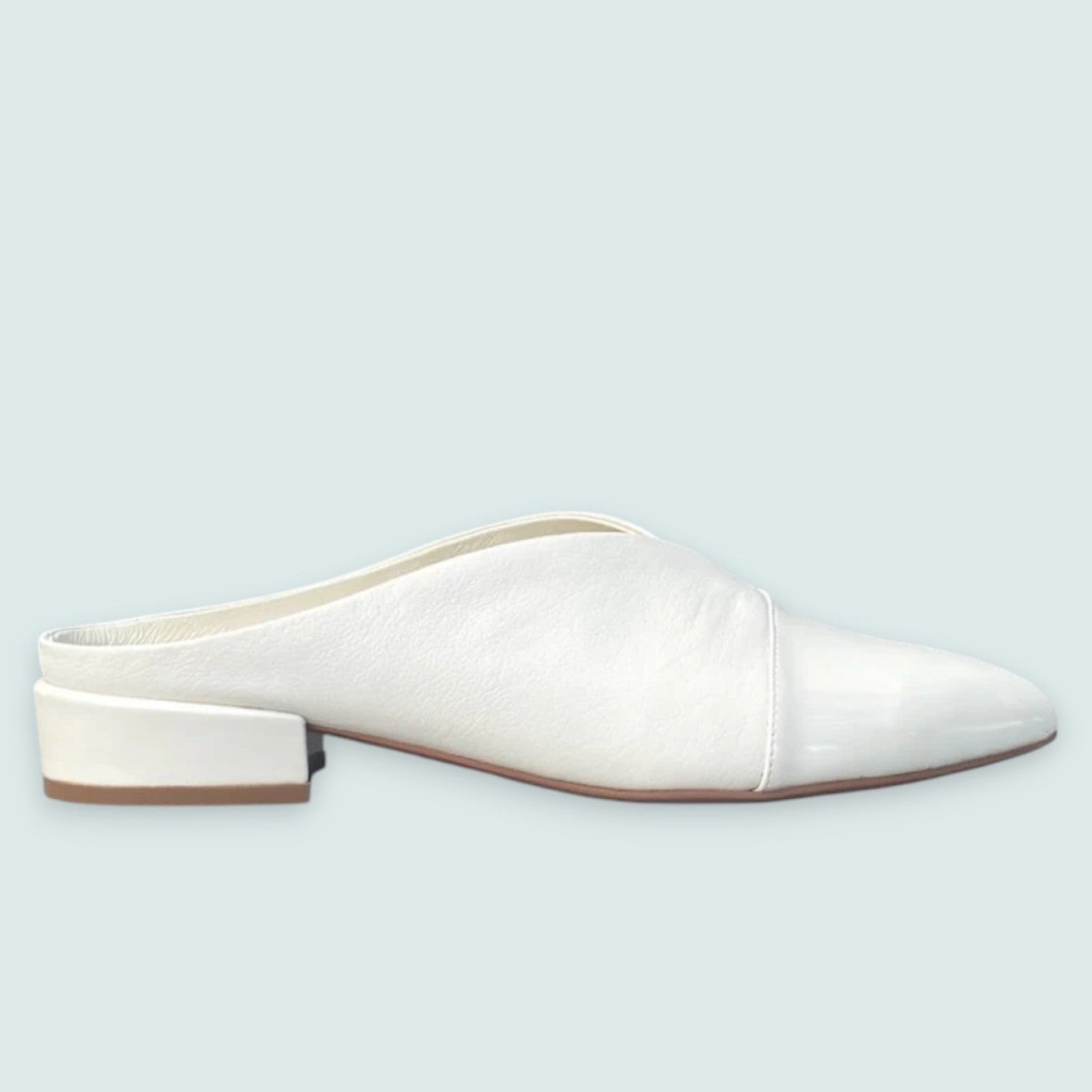 Django & Juliette - Ivory Patent-Toe Mule