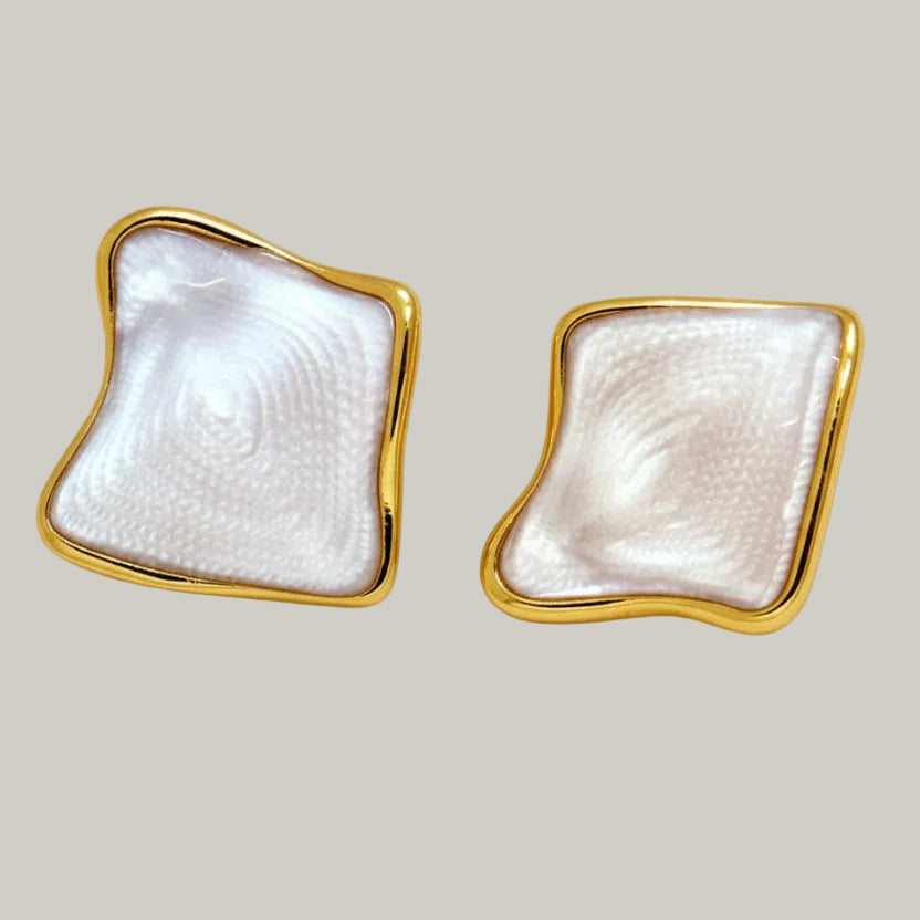 Audrey's - Wave Studs