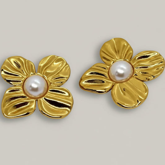 Audrey's - Pearl Petal Studs