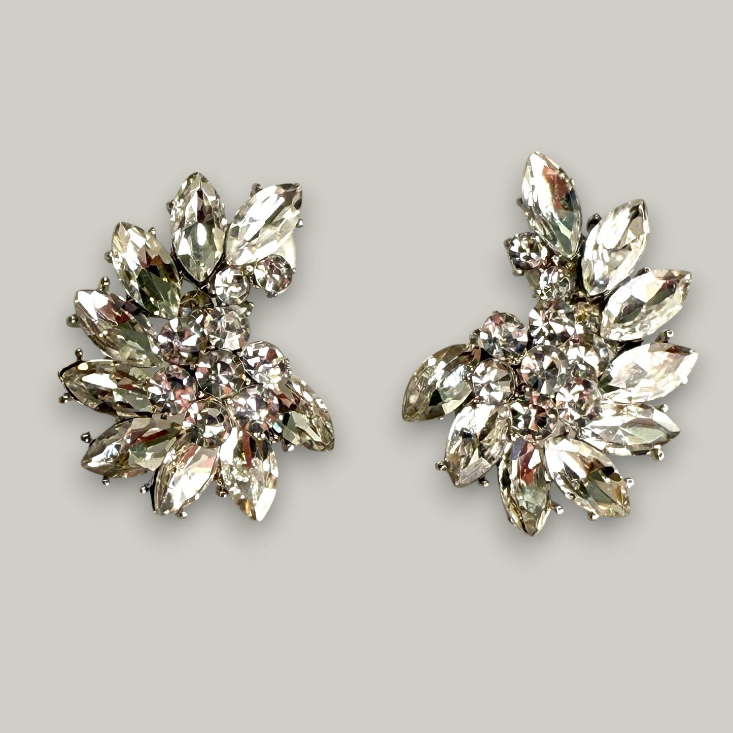 EL-KA - Sparkling Bloom Stud Earrings