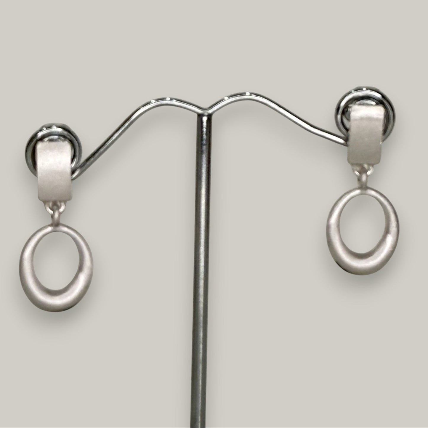 EL-KA - Modern Halo Clip-On Earrings