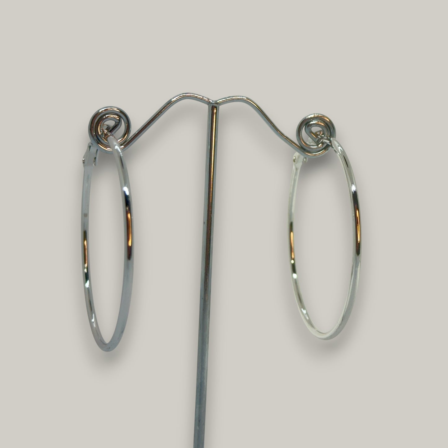 Evershine - Sleek Classic Hoop Earrings