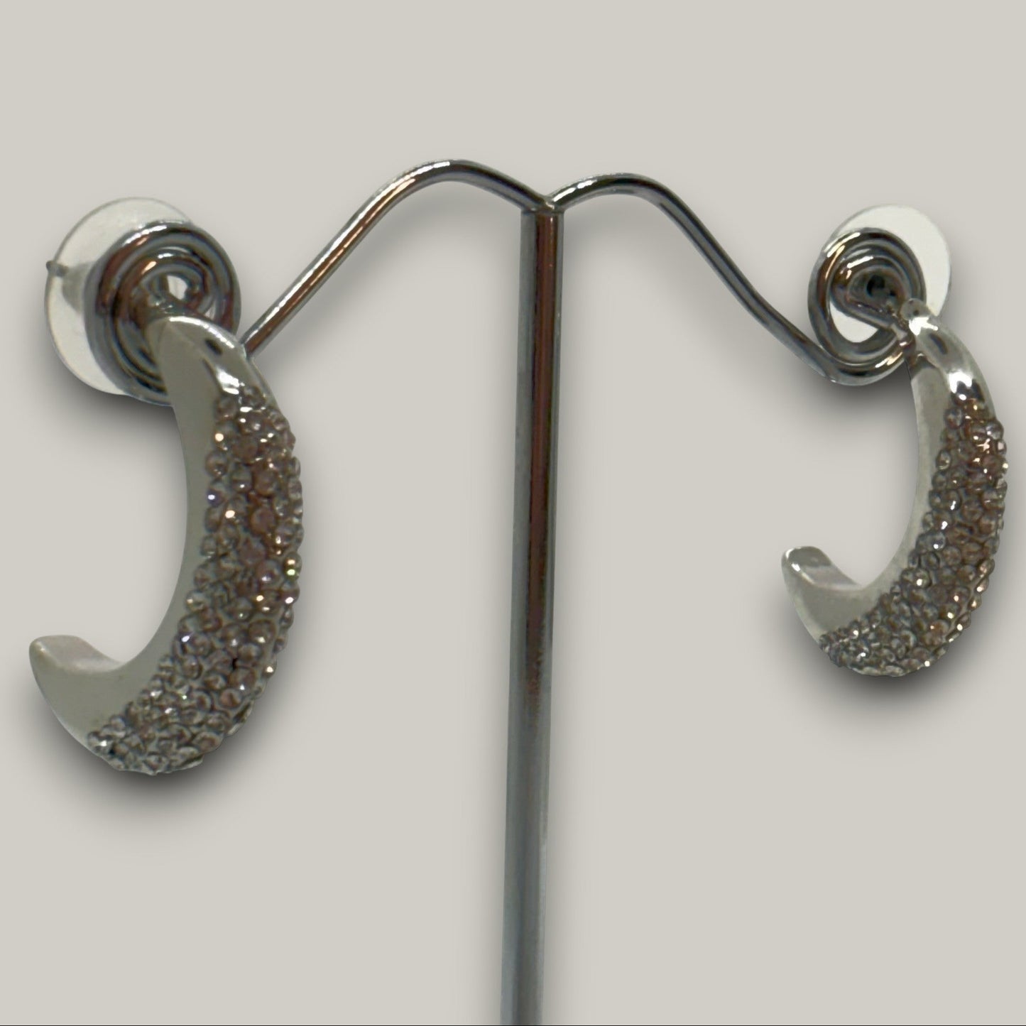 EL-KA - Curve Hoop Earrings