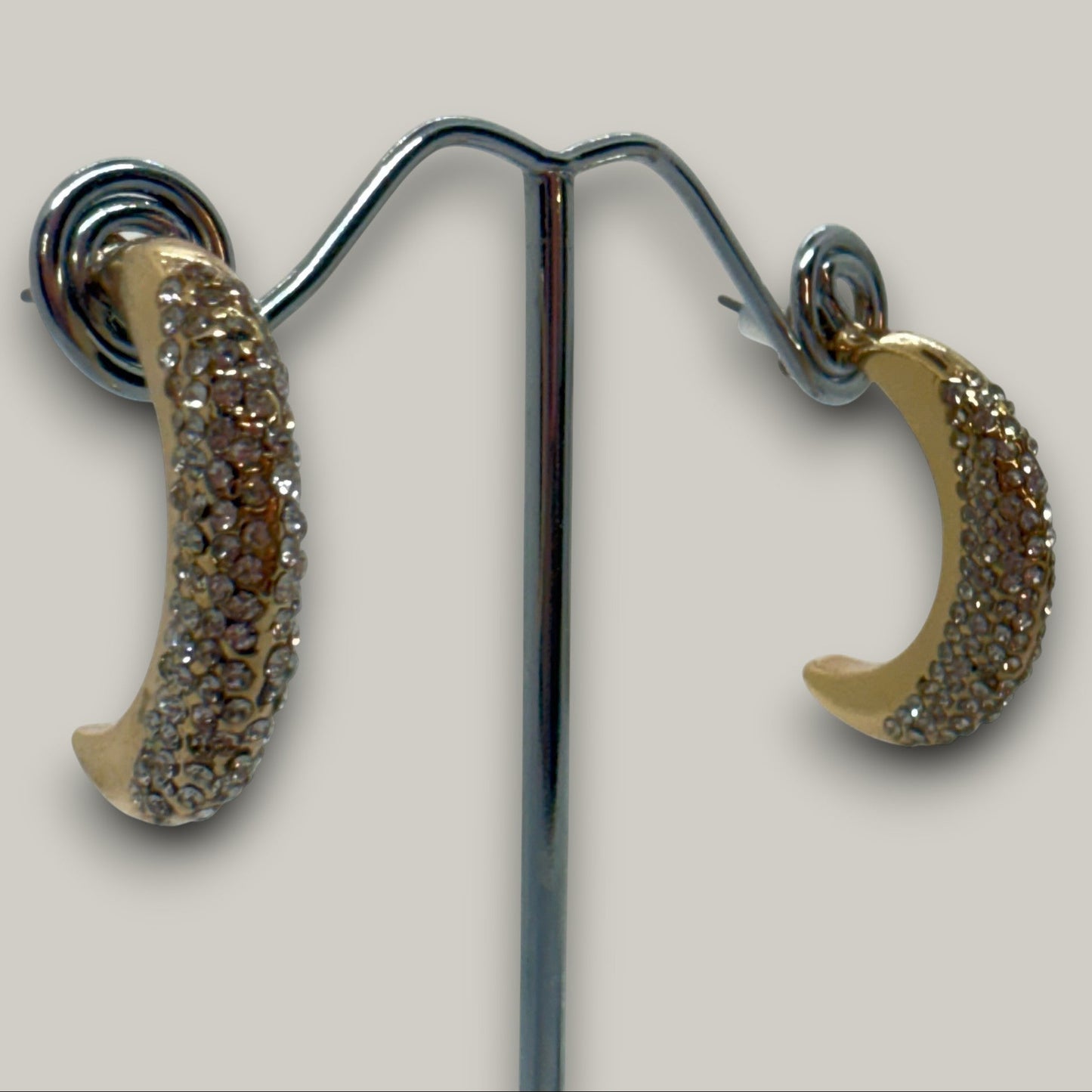 EL-KA - Curve Hoop Earrings