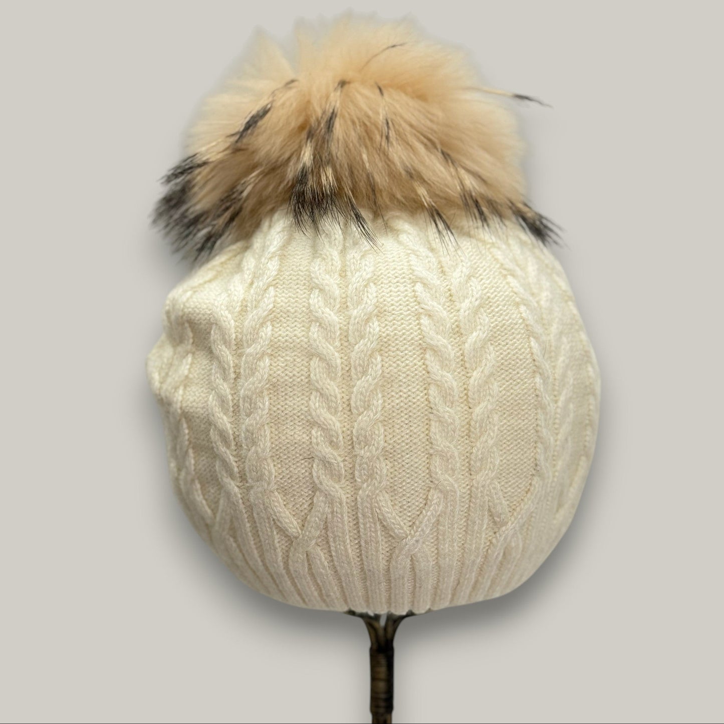 Audrey's - Cozy Pom-Pom Knit Beanie