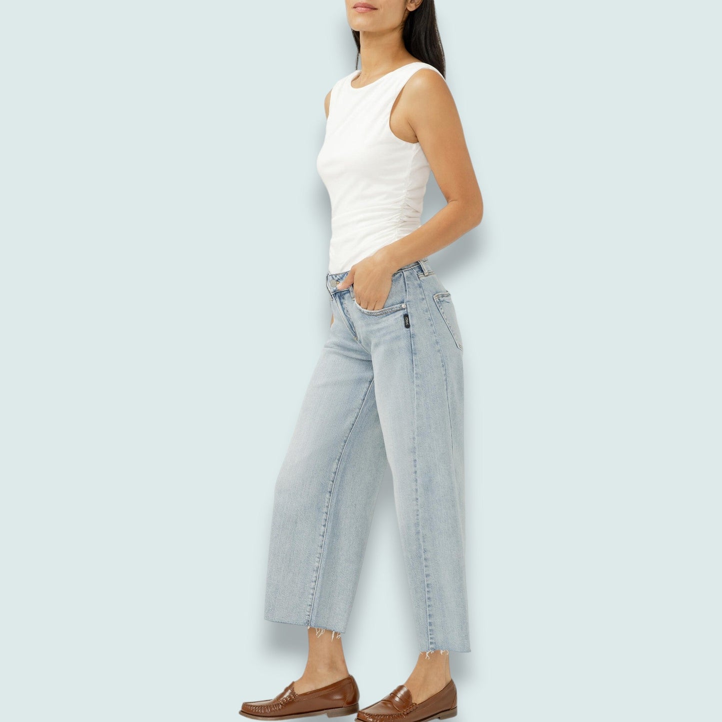 Silver Jeans - Suki Mid Rise Cropped Wide Leg Jeans
