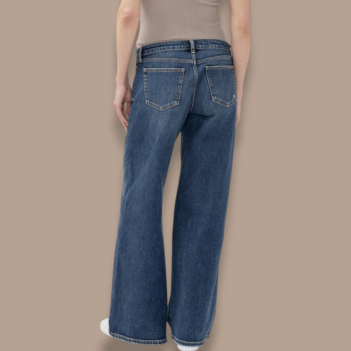 Silver Jeans - Low Rise Baggy Wide Leg Jeans