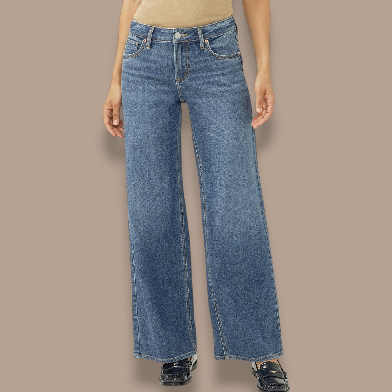 Silver Jeans - Suki Mid Rise Wide Leg Knit Flex Jeans