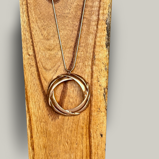 Red Coral - Braided Circle Pendant Necklace