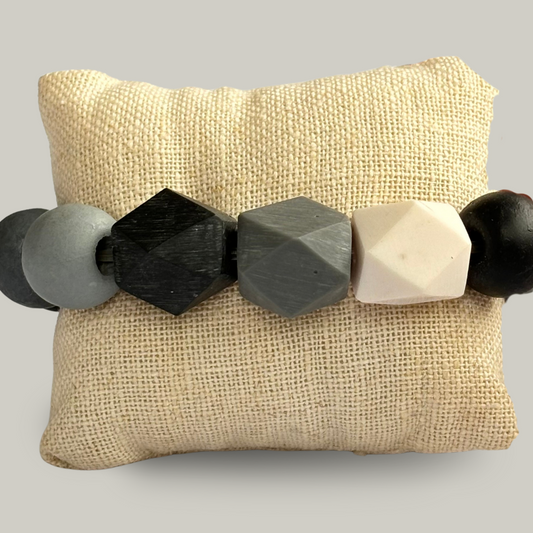 Suzie Blue - Geometric Beaded Bracelet
