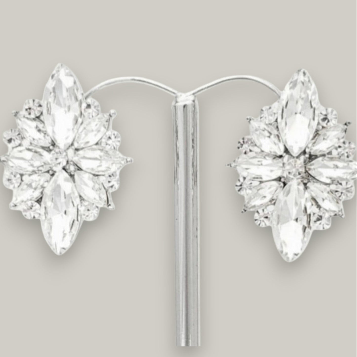 Evershine - Starburst Elegance Clip-On Earrings