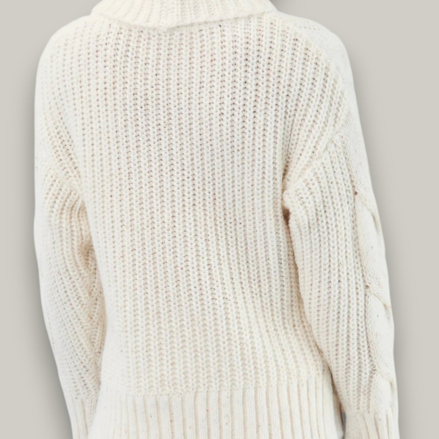 FDJ - Cozy Cable Knit Turtleneck Sweater