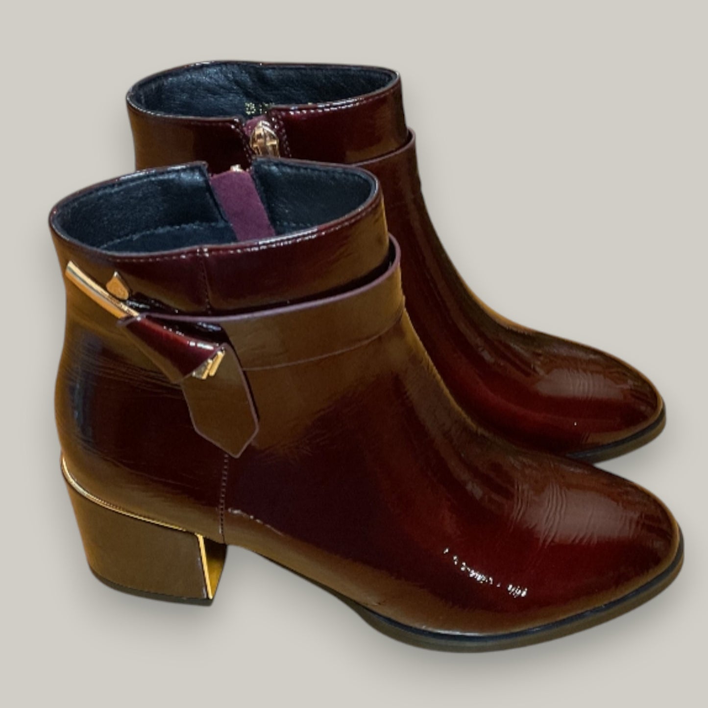 Aqua Flex - Aria Krinkle Patent Boot