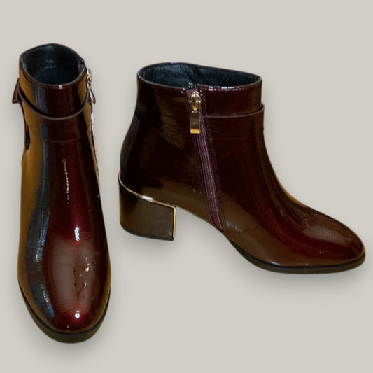 Aqua Flex - Aria Krinkle Patent Boot