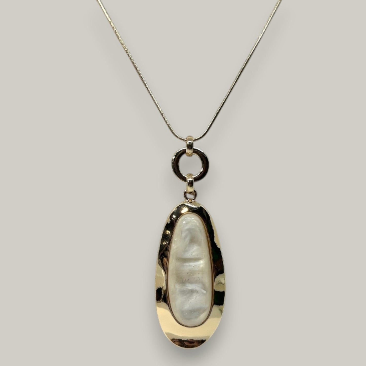 EL-KA - Golden Shell Pendant Necklace