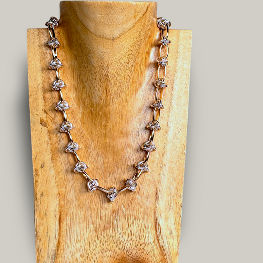 Red Coral - Knotted Chain Link Necklace