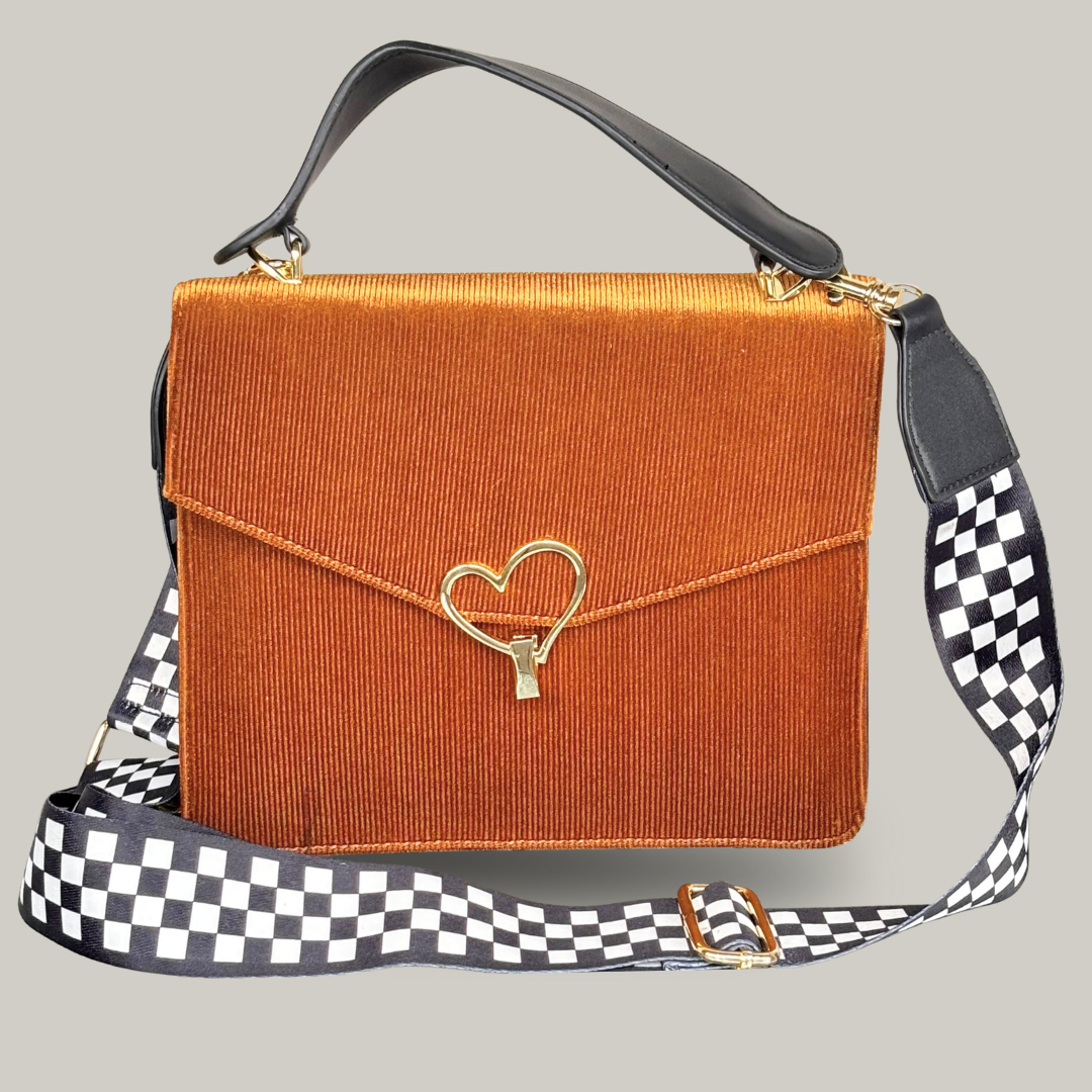 Inzi - Corduroy Heart Clasp Handbag