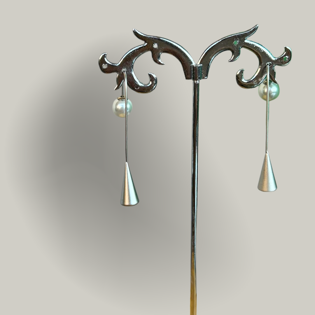 Jacqueline Kent - Simple Cone Earrings