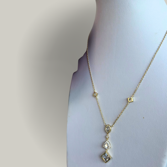 Jacqueline Kent - Dainty Diamond Pendant Necklace