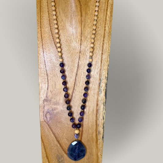 Merx - Wooden and Beaded Necklace
