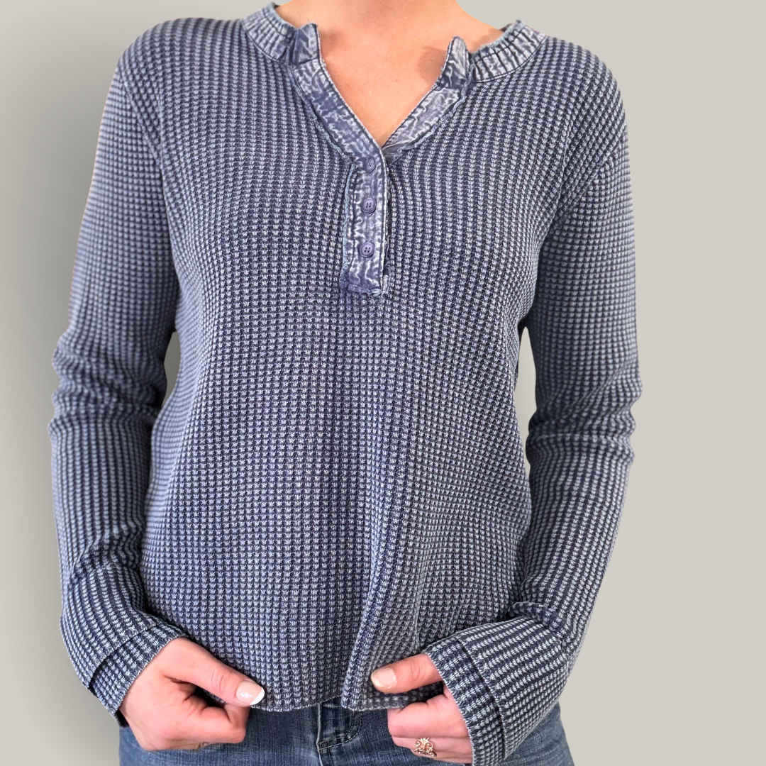P.B.J. - V-Neck Henley Top