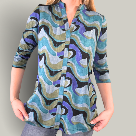 Lasania - V-Neck Patterned Top