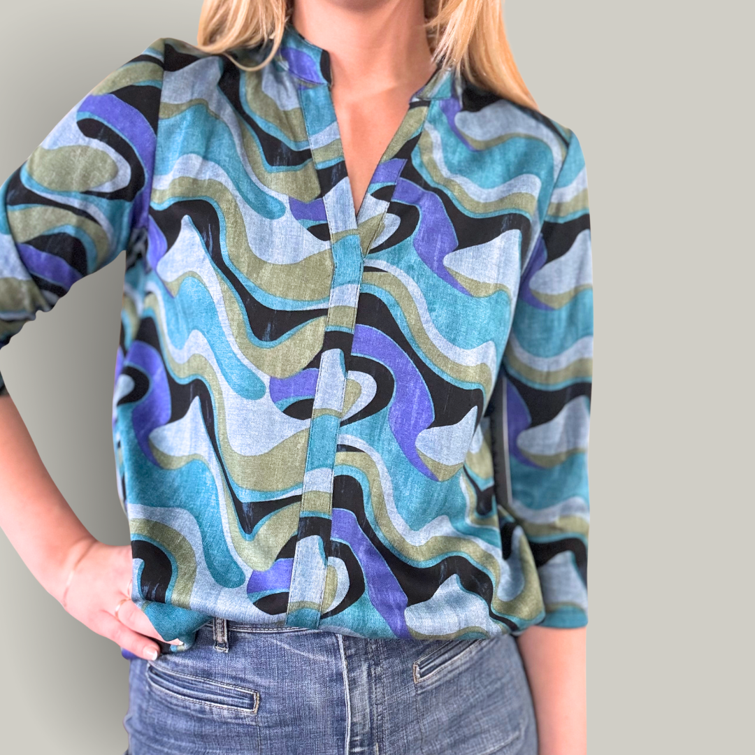 Lasania - V-Neck Patterned Top